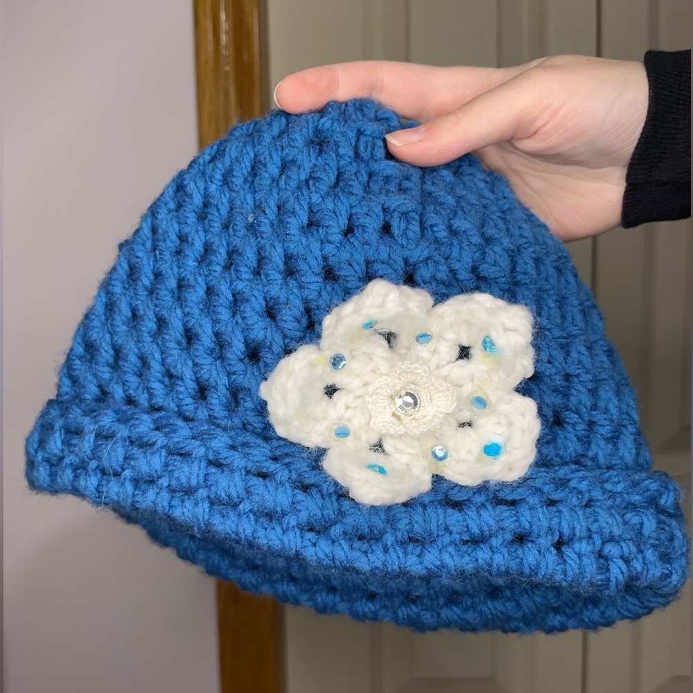 NWOT Handmade Crochet Toque with Crochet Flower Gem Detailing